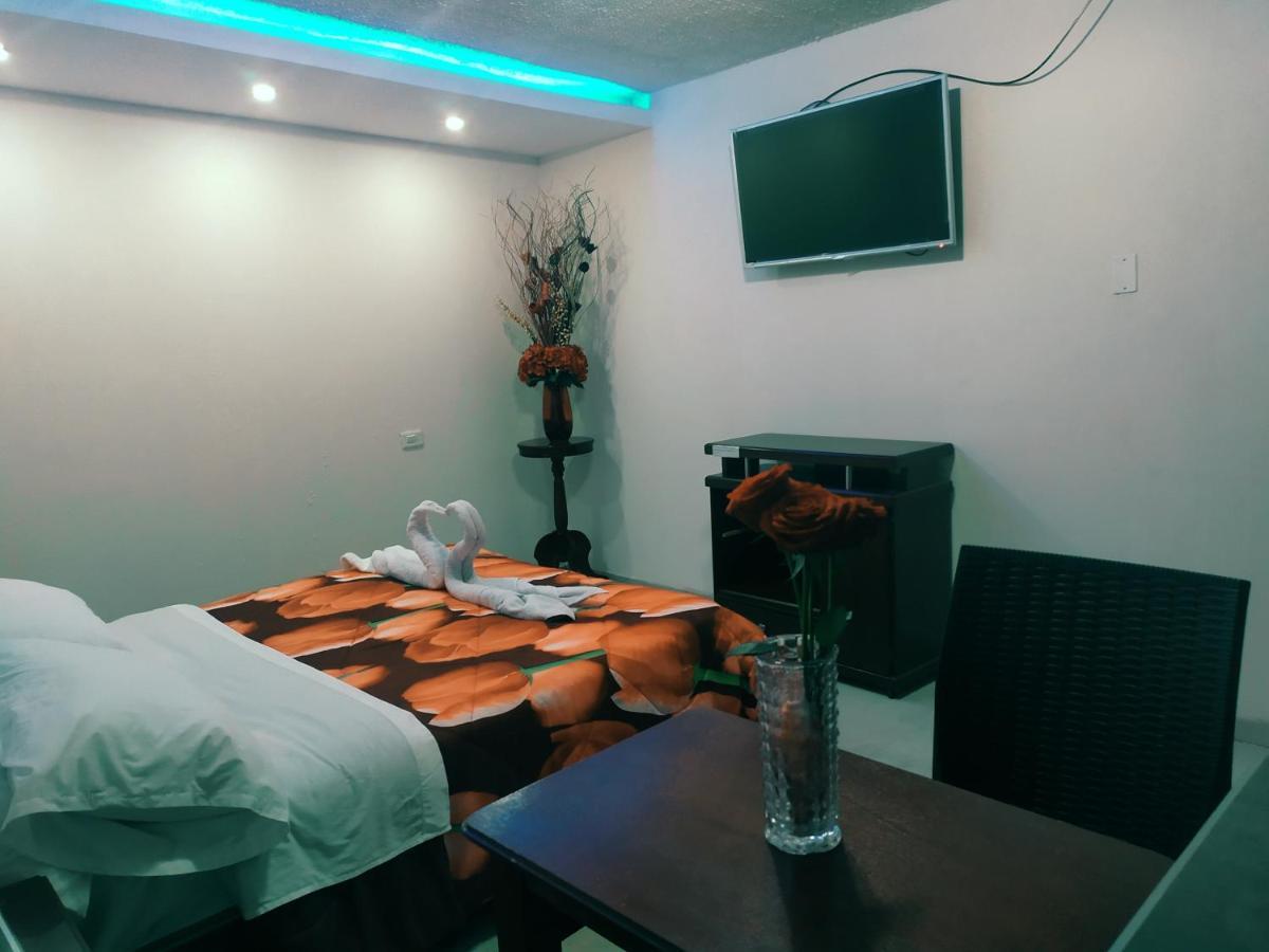 Hostal Ajavi Del Sur Quito Exterior photo